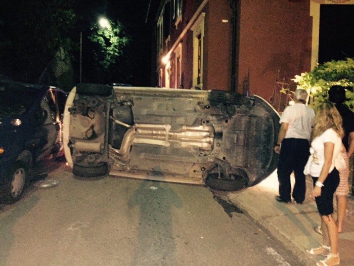 auto ribaltata monteluce