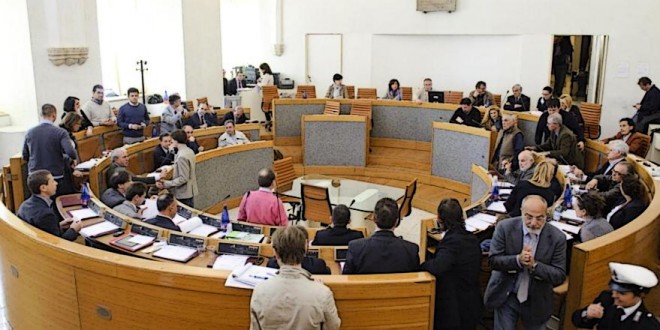 Comune di Perugia, approvato in Consiglio il bilancio 2015/2017