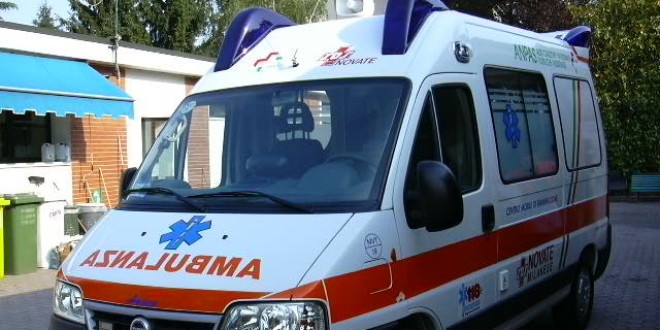 Marsciano, auto con a bordo 5 giovani si ribalta nella notte