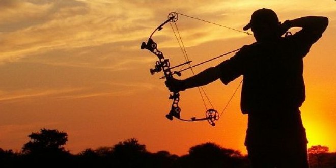 Rossi contro la Regione “No alla caccia con l’arco”. Ma Guasticchi lo bacchetta