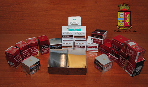 Nascondevano la refurtiva in un appartamento prestato, fermati due ricettatori