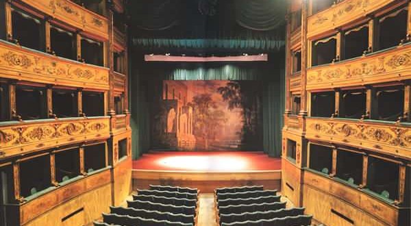 Teatro Pavone, il Comune richiede tutti gli atti dal 2008 ad oggi