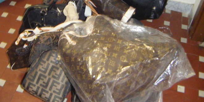 Griffes “tarocche” i Carabinieri denunciano due senegalesi