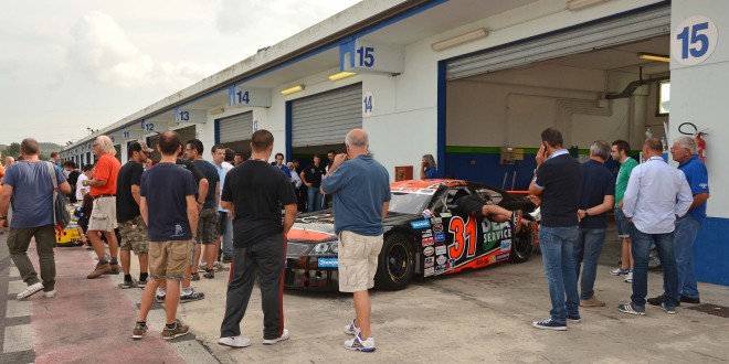 Nascar whelen euro series a Magione, lo spettacolo impazza in pista e fuori
