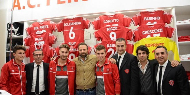 Bagno di folla per il Perugia al Quasar Village