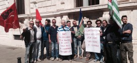 Grifo Latte, presidio dei lavoratori a palazzo Cesaroni