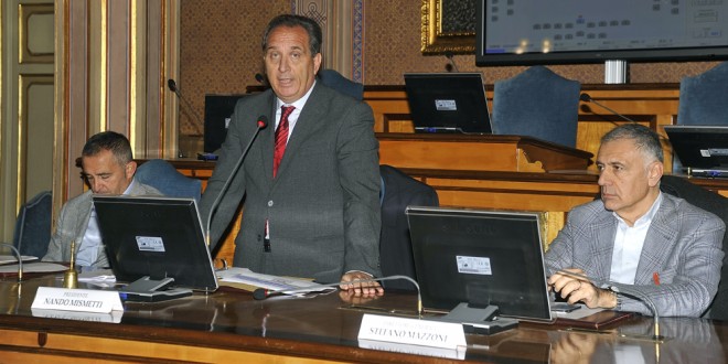 Primo consiglio provinciale dalle elezioni del 13 ottobre: Mismetti giura in nome del popolo italiano
