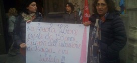 Scuola Montessori, a Palazzo dei Priori la protesta contro i tagli