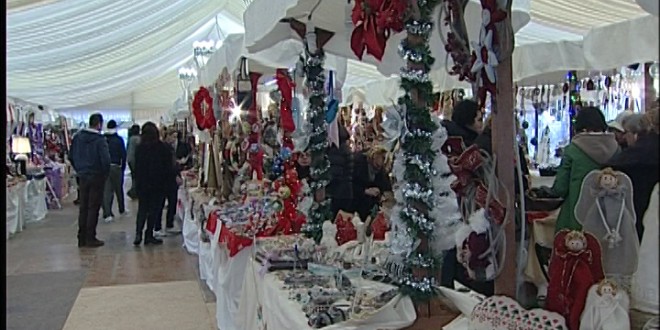 Luci, profumi e colori, si accende la ‘magia del Natale ad Assisi’