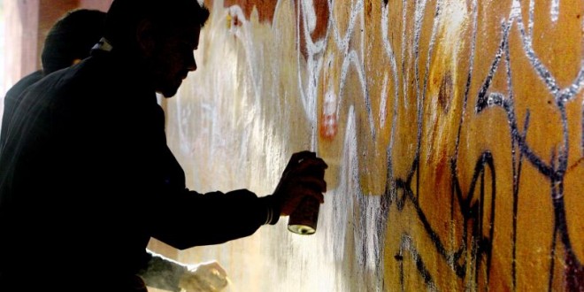 Foligno, la Polfer scopre un writer all’opera