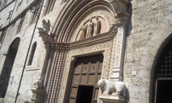 Palazzo dei Priori, la denuncia del Pd: “In Commissione anarchia e dilettantismo”