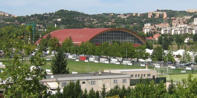 Perugia, al via la gara per individuare un main sponsor al quale intitolare il Palasport di Pian di Massiano. Protesta il Pd