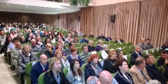 Gualdo Tadino, grande successo per l’avvio della stagione di prosa