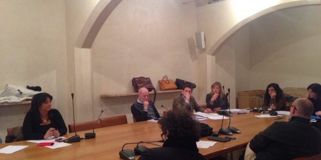 Locazioni comunali attività commerciali, Scarponi chiede chiarezza