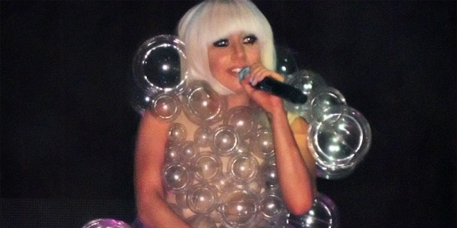 Perugia, lasciati ricordare! Fotografa e vinci Lady Gaga a Umbria Jazz