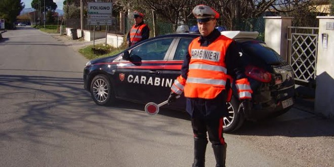 Ubriaco e drogato al volante crea incidente in centro