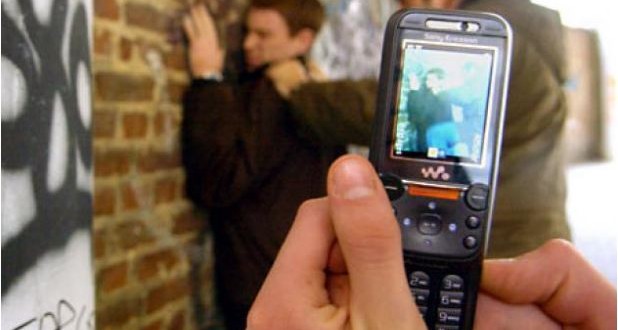 Cyberbullismo, fa tappa a Perugia il tour teatrale itinerante della Polizia di Stato