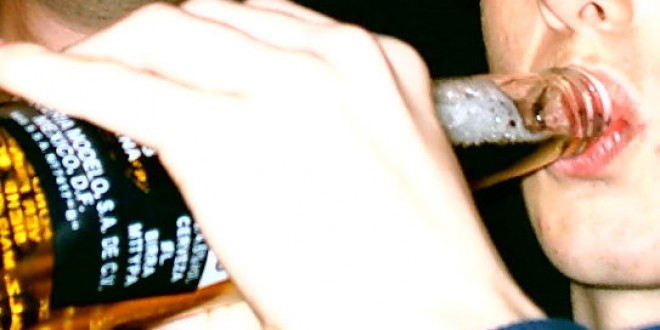 Si ubriaca a 14 anni e finisce in ospedale