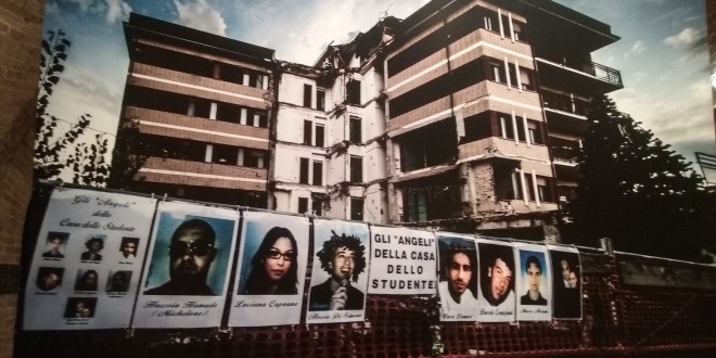 “L’Aquila, frammenti di memoria”, la mostra a sei anni dal sisma