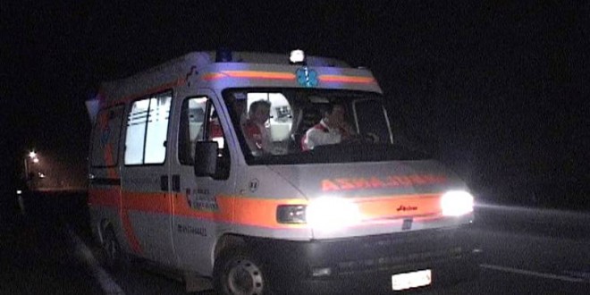 Bastia Umbra, giovane accoltellato nella notte