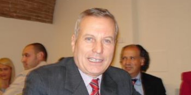 Vitalizi agli ex consiglieri regionali, Hanke: “Meno soldi ai politici”