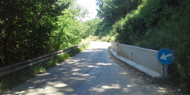 Strada San Marino, dopo oltre un anno non ancora rimossa la frana che ostruisce il tratto