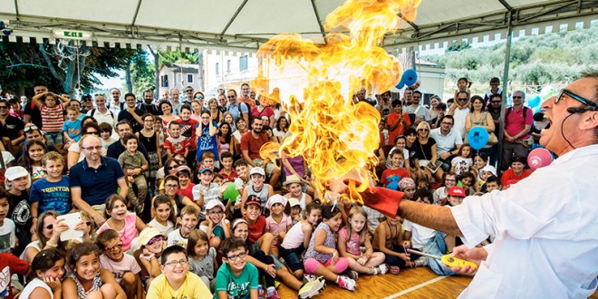 L’Isola di Einstein cerca volontari per l’edizione 2015