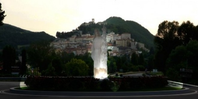 Cascia, la statua di Santa Rita è pronta per ricevere la benedizione da Papa Francesco
