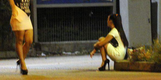 Prostituzione, espulse tre nigeriane
