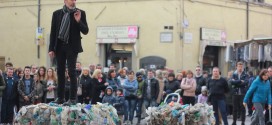 Riduzione dei rifiuti, un “flash mob” a Città di Castello per sensibilizzare la cittadinanza
