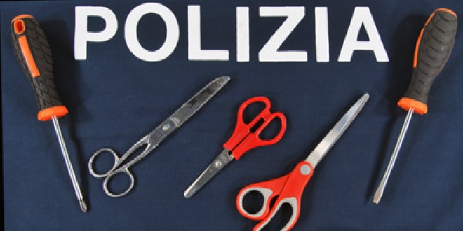 Da Roma in auto per commettere furti. Due nomadi incinte finite nel mirino della polizia, trovate con arnesi da scasso