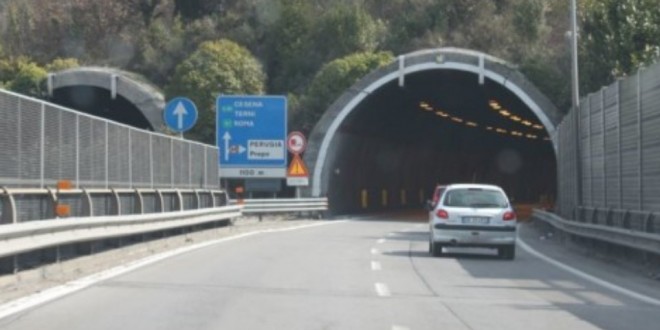 Raccordo Perugia-Bettolle, la Regione: “Si lavori anche di notte per ridurre i tempi dei cantieri”