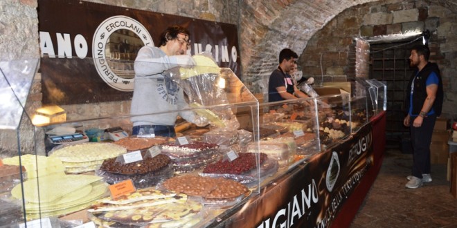 Grande successo per la mostra mercato “Quattro passi nella Rocca”