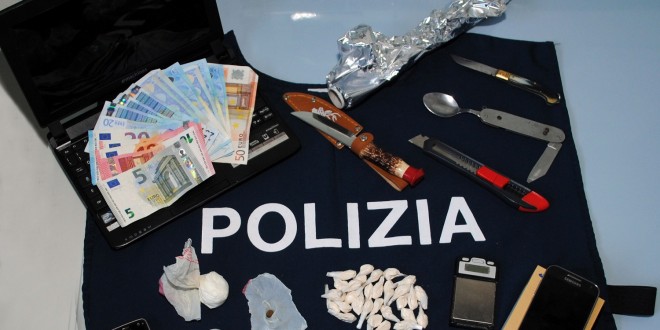 Blitz della polizia in zona tre archi: arrestato giovane spacciatore