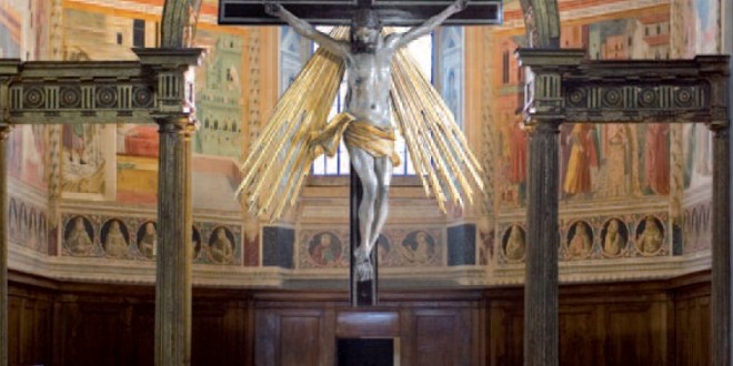 Torna a risplendere il crocifisso ligneo esposto al Museo di San Francesco