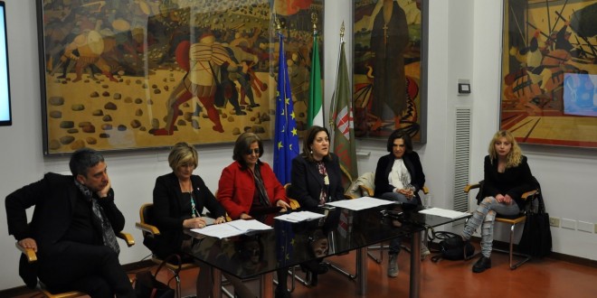 “Una sciarpa per ritornare a vivere”: nasce in Umbria un’impresa solidale all’insegna dell’eleganza per curare bulimia e anoressia