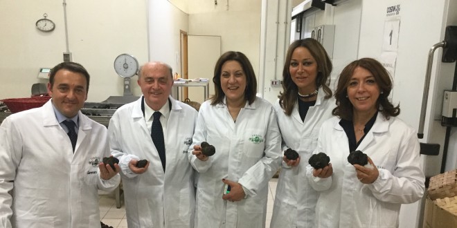 Il presidente Marini in visita alla Urbani Tartufi: “Innovazione e ricerca anche nell’agroalimentare”