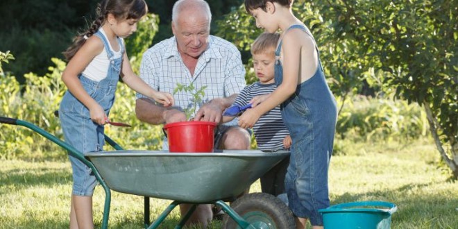 Anchise incontra Telemaco: anziani e bambini dell’asilo avviano progetto orti didattici