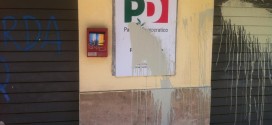 Vandalizzata nella notte la sede del Pd Perugia centro, “un gesto di vile intolleranza, la politica è fatta di confronto e dialogo”
