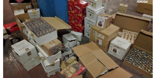 Da Napoli a Perugia per fare razzia di addobbi natalizi: fermati a Perugia tre ladri