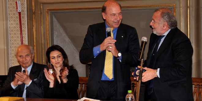 Università per Stranieri, riconoscimento internazionale al Magnifico Rettore Paciullo