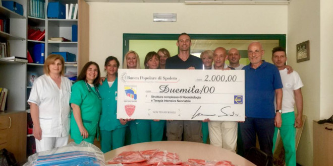 Perugia, l’associazione “Giacomo Sintini” dona 2 mila euro alla struttura complessa di neonatologia