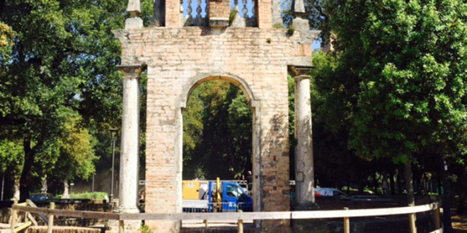 Perugia, approvato il restauro dell’arco dell’Arcadia nei giardini del Frontone