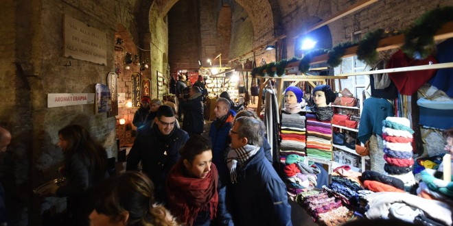 A Perugia un “Villaggio della Solidarietà” per un Natale che non dimentica chi soffre