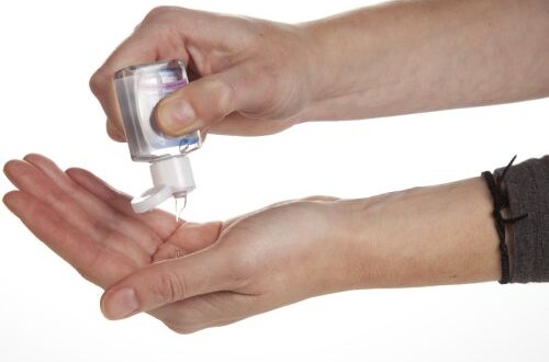 Gel disinfettante per esercizi commerciali: come ottimizzare le spese