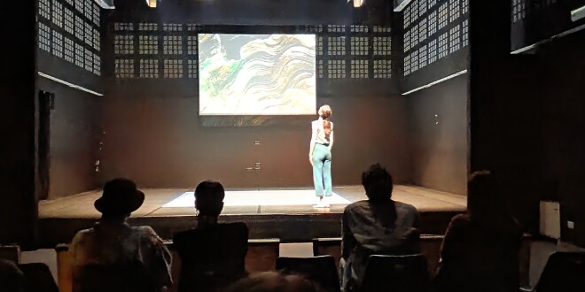 Il tema del cambiamento, della mutazione e del percorso in scena con ‘Superstite’